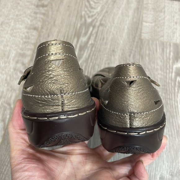 Spring Step Indus Leather Fisherman Sandals T Strap Metallic EU Size 38 - Picture 10 of 15